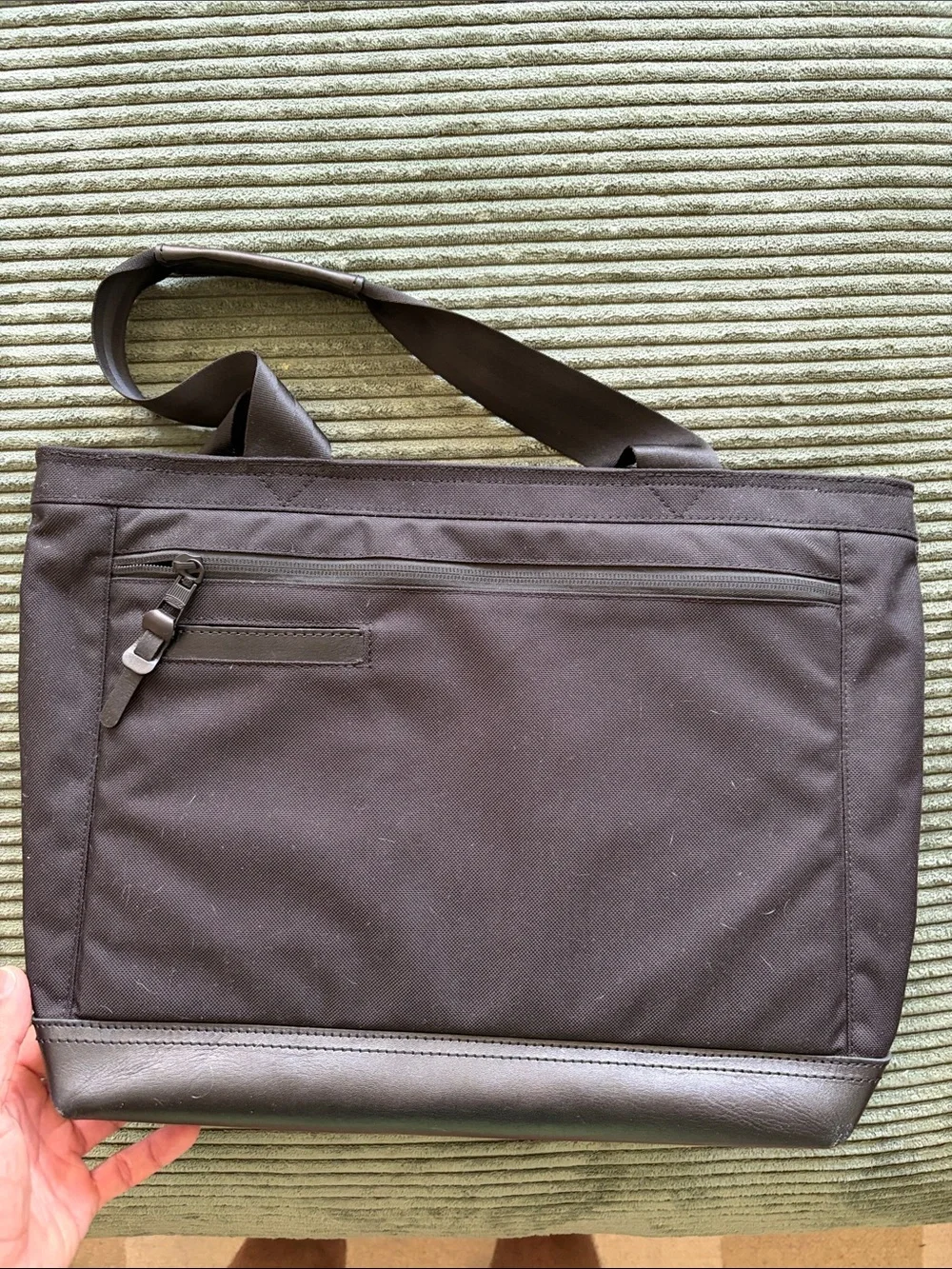 Assov Classic Black Men’s Tote Bag